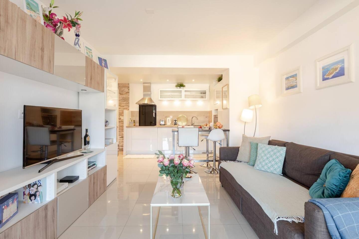 Appartement Cosy Calme Central-Terrasse Proche Palais Cannes Luaran gambar